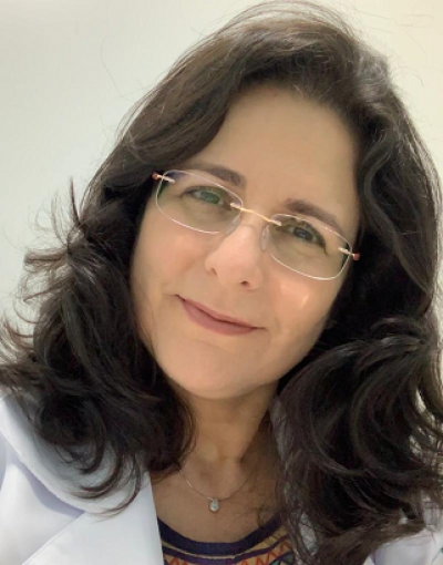 Dermatologista e cooperada Unimed Sergipe, Maria Auxiliadora Araújo (Foto: Ascom Unimed)