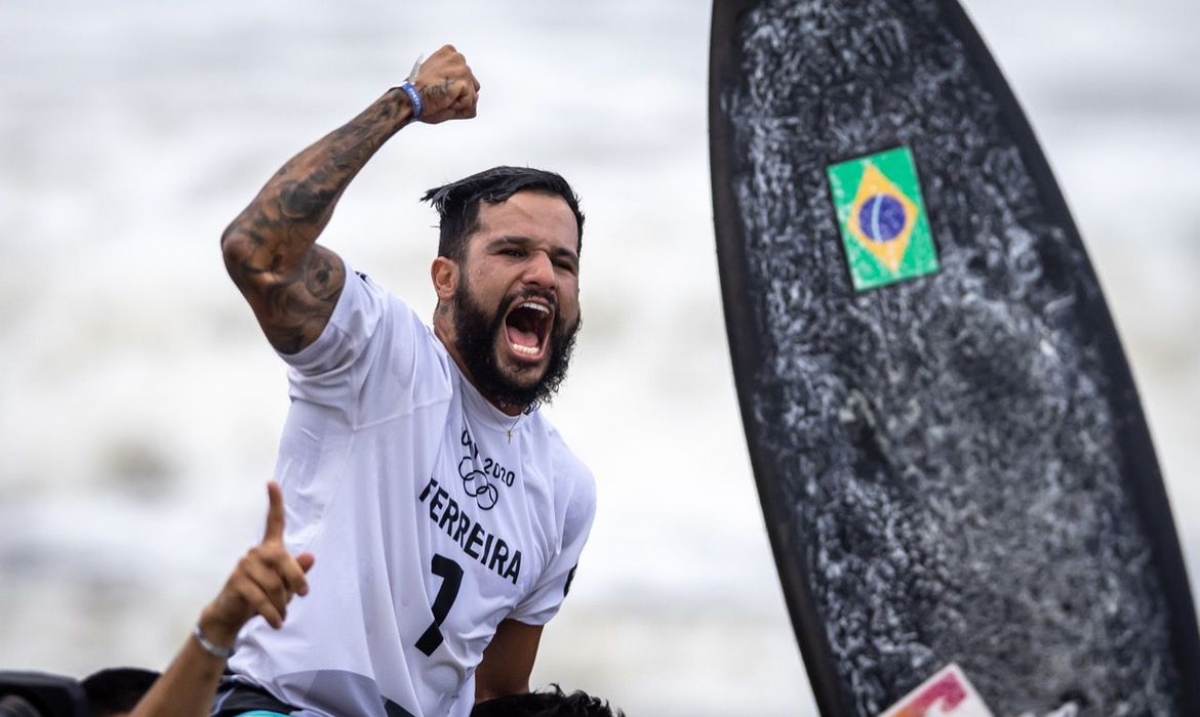 Ítalo Ferreira é ouro em Tóquio e 1º campeão olímpico no surfe (Foto: Jonne Roriz/ COB)