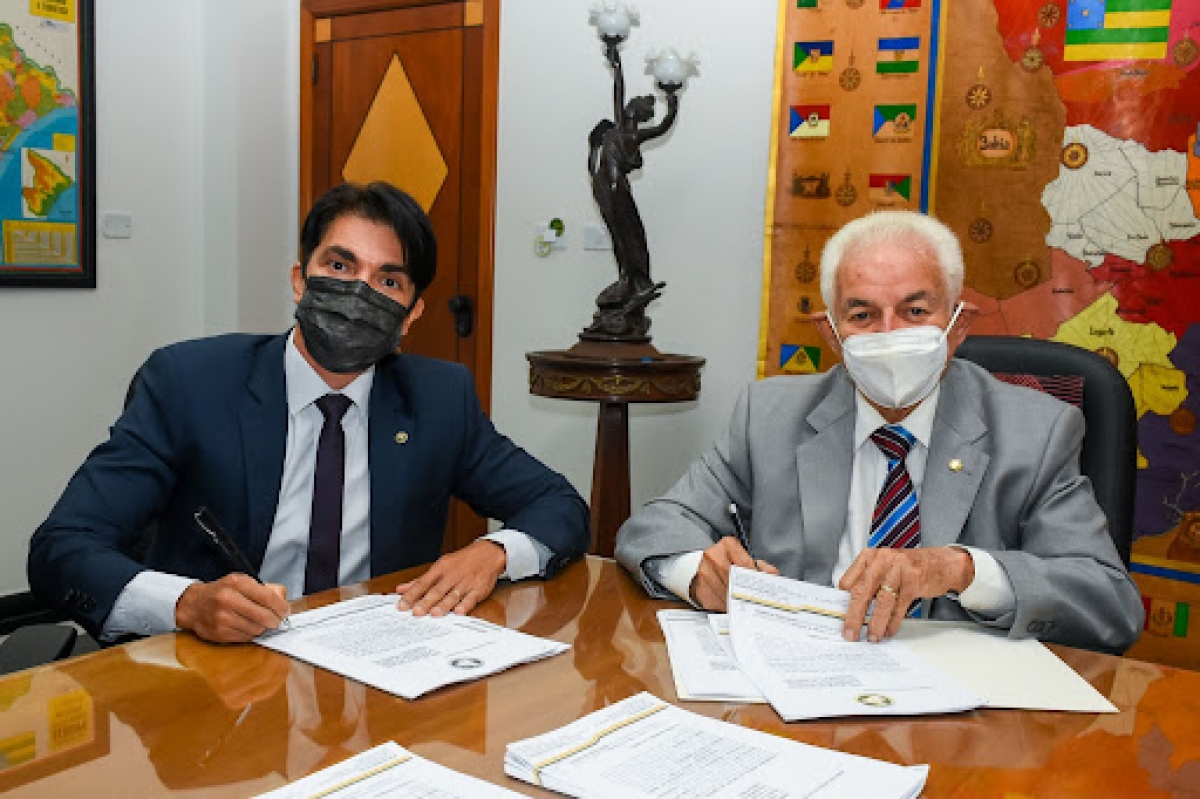 Unit renova contrato para estágio com a Defensoria Pública de Sergipe (Foto: Assessoria de Imprensa Unit)