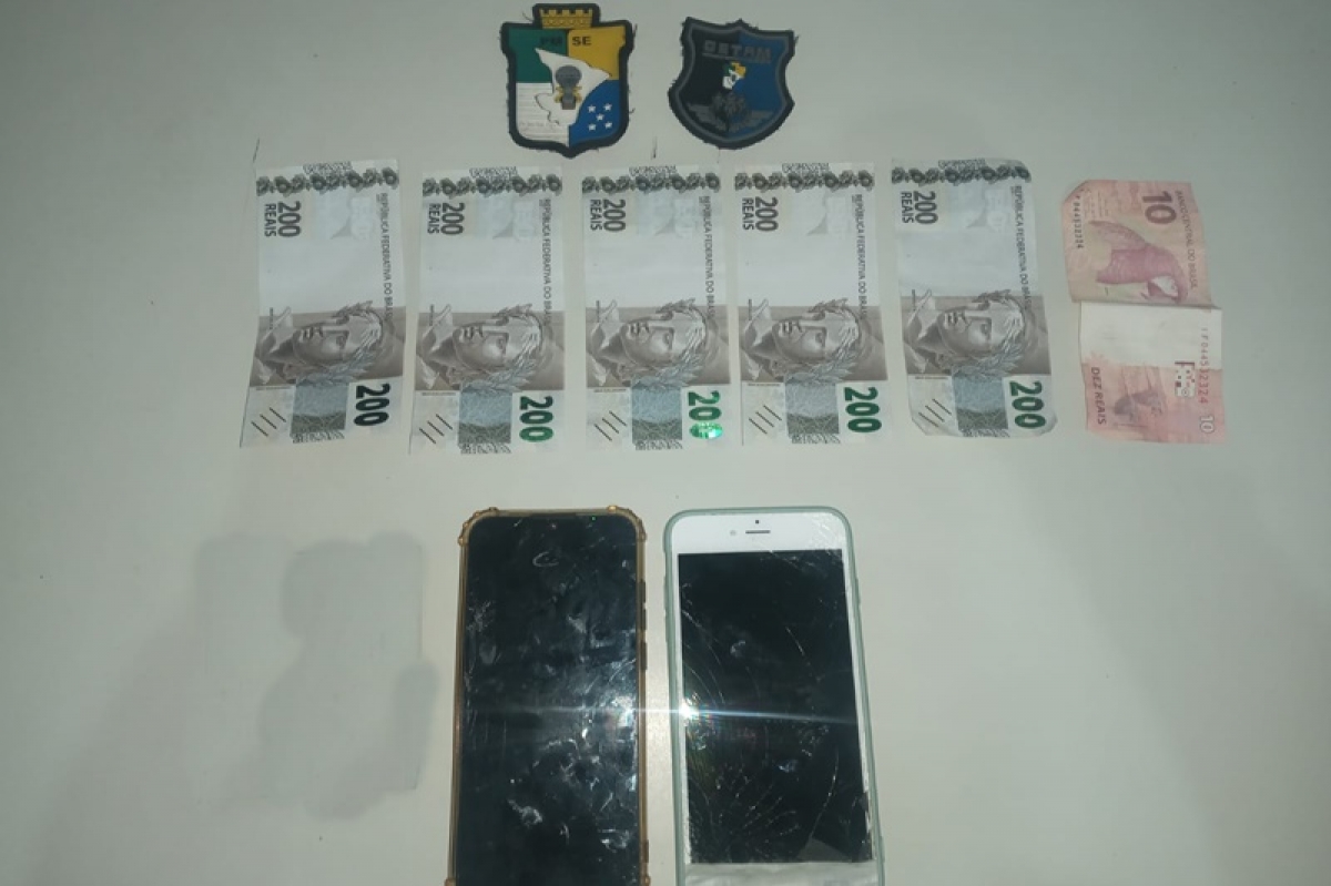 Polícia Militar apreende notas falsas de R$ 200 no município de Lagarto - Foto: PM/SE