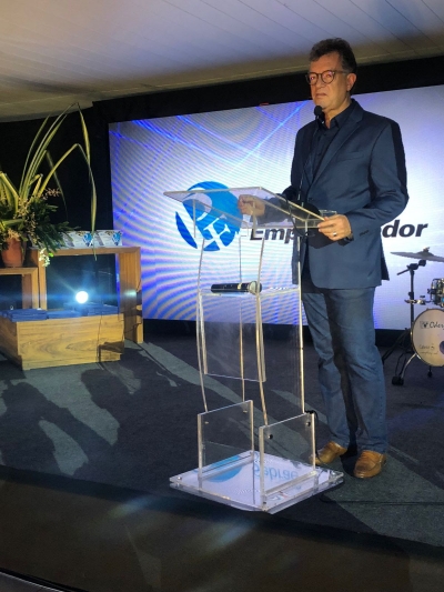 Laércio Oliveira prestigia a entrega do XI Prêmio Sebrae Prefeito Empreendedor - Foto: Site Laércio Oliveira