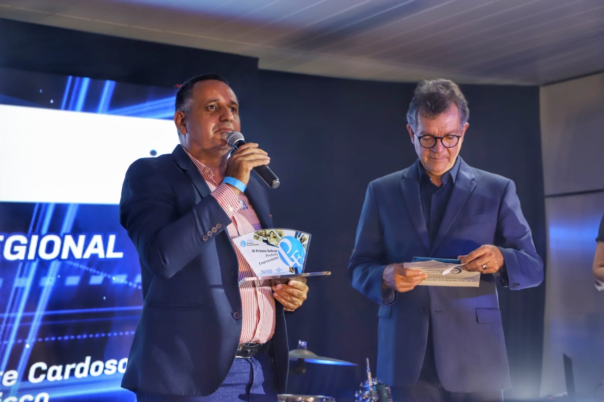 Presidente do CONIVALES recebe 1º lugar em categoria do XI Prêmio Sebrae Prefeito Empreendedor - Foto: Wellington Amarante