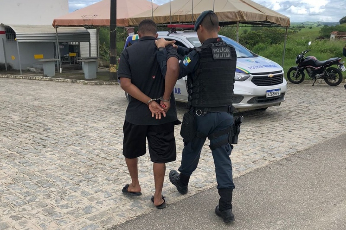 PM prende homem suspeito de tentativa de homicídio em Cedro de São João - Foto: PM/SE